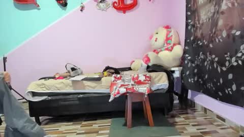 Snapshot of gaticahot001 chatting on October 16, 12:06 pm Diana online show from October 16, 12:06 pm