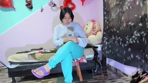 Snapshot of gaticahot001 chatting on October 22, 12:05 pm Diana online show from October 22, 12:05 pm