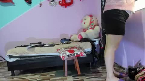 Snapshot of gaticahot001 chatting on October 23, 12:04 pm Diana online show from October 23, 12:04 pm