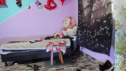 Snapshot of gaticahot001 chatting on October 29, 11:23 am Diana online show from October 29, 11:23 am