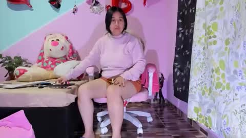 Snapshot of gaticahot001 chatting on November 19, 10:37 am Diana online show from November 19, 10:37 am