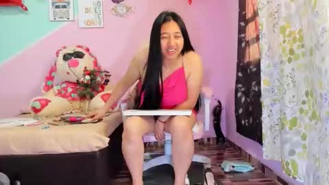 Snapshot of gaticahot001 chatting on November 29, 12:30 pm Diana online show from November 29, 12:30 pm