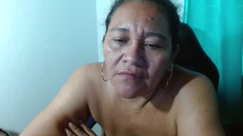 Snapshot of gatika_sexy chatting on January 8, 11:43 am katia online show from January 8, 11:43 am