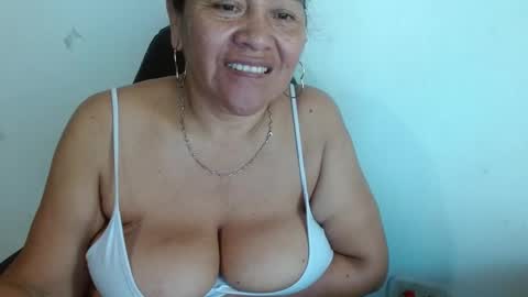 Snapshot of gatika_sexy chatting on January 19, 4:46 pm katia online show from January 19, 4:46 pm