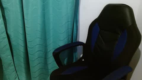 Snapshot of gatika_sexy chatting on March 2, 8:16 am katia online show from March 2, 8:16 am