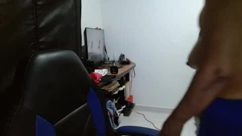 Snapshot of gatika_sexy chatting on October 4, 4:10 am katia online show from October 4, 4:10 am