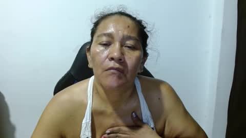 Snapshot of gatika_sexy chatting on October 5, 6:23 am katia online show from October 5, 6:23 am