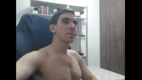 gatosarado23 online show from December 10, 11:40 pm