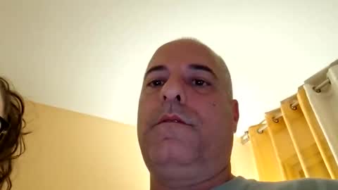 Snapshot of gatubela_45 chatting on April 3, 12:08 am Vikinga y Espartano online show from April 3, 12:08 am