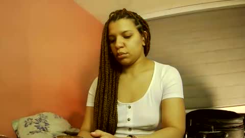 Snapshot of gatubelahotxxx chatting on June 10, 3:39 am gatubelahotxxx online show from June 10, 3:39 am