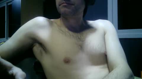 gauchors21 online show from May 18, 2:40 am