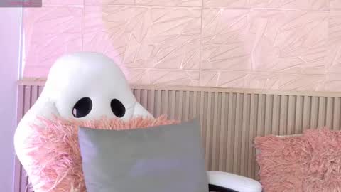 gaviluc_ online show from November 7, 10:26 am