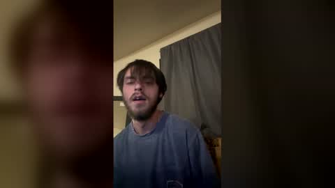 Snapshot of gavjuan chatting on January 13, 5:02 am gavjuan online show from January 13, 5:02 am