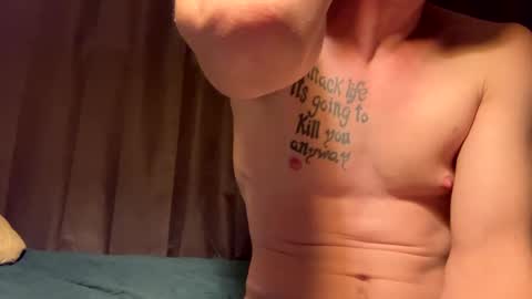 Snapshot of gaymencumhere chatting on February 9, 10:31 am gaymencumhere online show from February 9, 10:31 am