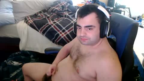 gaytoilet92 online show from June 29, 8:20 pm