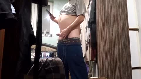 Snapshot of gazdadoka chatting on January 12, 1:27 pm gazdadjoka online show from January 12, 1:27 pm