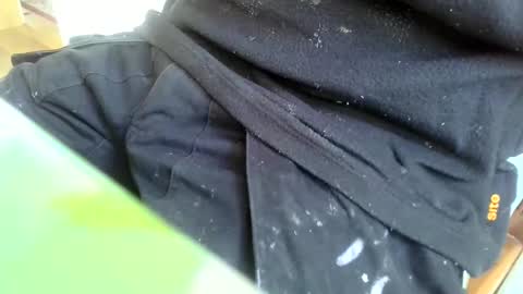 Snapshot of gazjones231 chatting on February 19, 12:44 pm gazjones231 online show from February 19, 12:44 pm