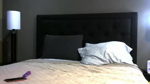 Snapshot of gbeaumont chatting on April 25, 10:18 pm Gwendolyn Beaumont online show from April 25, 10:18 pm