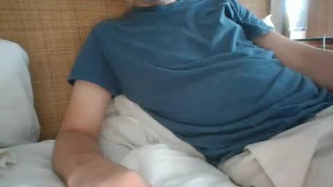 Snapshot of gccurious76 chatting on December 12, 6:47 am GCGuy online show from December 12, 6:47 am