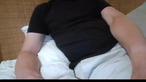 Snapshot of gccurious76 chatting on November 9, 10:57 am GCGuy online show from November 9, 10:57 am