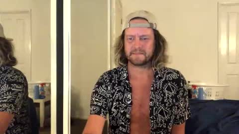 gcsurfer81 online show from January 7, 9:34 am