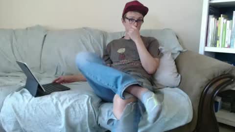 Snapshot of gdanch chatting on March 2, 8:07 pm G online show from March 2, 8:07 pm