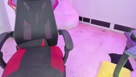 geanna_rose online show from January 9, 9:27 am