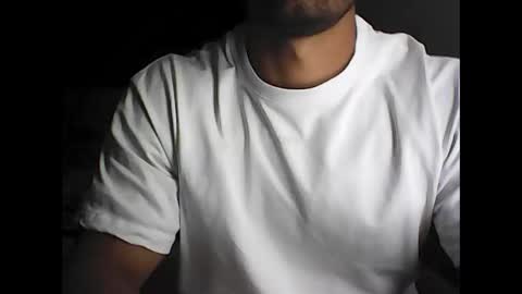 Snapshot of gecko946915 chatting on April 25, 8:28 pm Gecko946915 online show from April 25, 8:28 pm