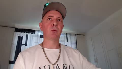geefoxx online show from June 13, 3:10 pm