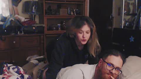 Geeznutsizonyrchyn online show from January 2, 11:31 am