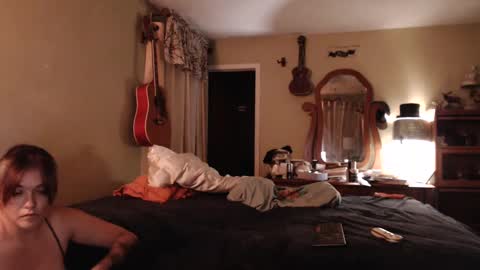 Geeznutsizonyrchyn online show from October 2, 11:28 am