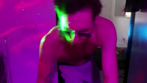 geezwiz online show from April 25, 6:38 pm