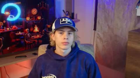 Snapshot of gemdominus chatting on October 20, 12:00 am Gem Dominus online show from October 20, 12:00 am