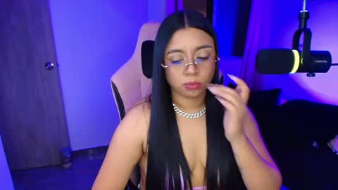 geminis11 online show from April 21, 11:29 pm