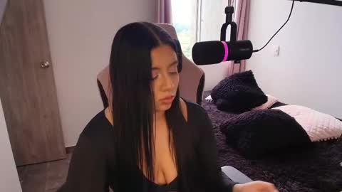 geminis11 online show from April 23, 6:32 pm