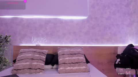 Snapshot of geminis_muentes chatting on January 12, 3:17 am geminis muentes online show from January 12, 3:17 am