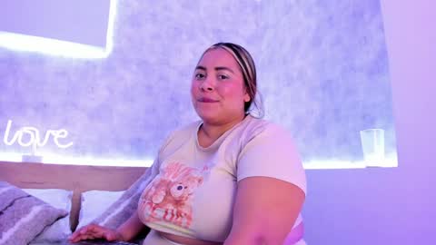 Snapshot of geminis_muentes chatting on January 15, 2:27 am geminis muentes online show from January 15, 2:27 am