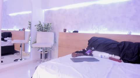 Snapshot of geminis_muentes chatting on January 29, 6:43 am geminis muentes online show from January 29, 6:43 am