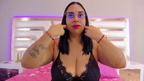 Snapshot of geminisclark chatting on July 1, 12:40 pm geminisclark online show from July 1, 12:40 pm