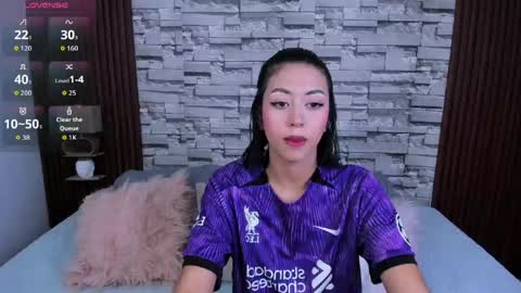 gemma18_ online show from April 24, 10:45 pm