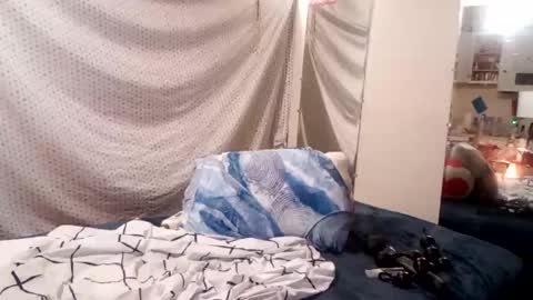 Lenzy LaCanada online show from January 2, 12:35 pm