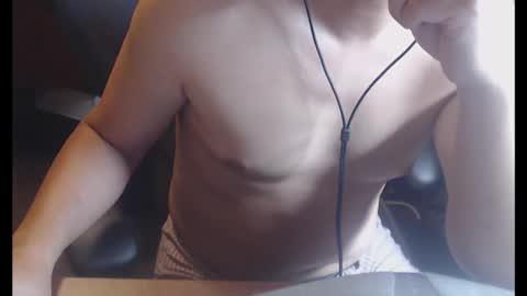 Snapshot of genefun chatting on October 19, 12:11 am genefun online show from October 19, 12:11 am