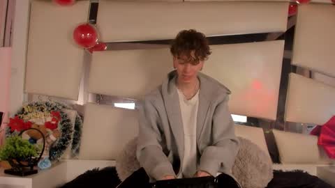 Genesis online show from December 23, 3:48 am