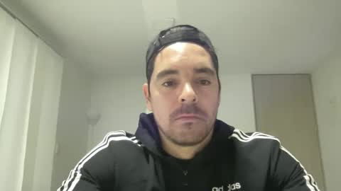 Snapshot of genesis_wb chatting on March 5, 10:43 pm genesis_wb online show from March 5, 10:43 pm