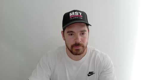 genesis_wb online show from December 21, 9:00 pm