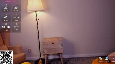 Emily online show from April 11, 6:12 pm