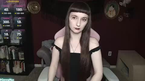Snapshot of gennanyx chatting on June 2, 7:43 am Genna Nyx online show from June 2, 7:43 am