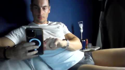 Snapshot of genraro69 chatting on June 7, 4:27 am Genaro online show from June 7, 4:27 am