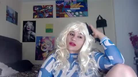 Snapshot of gensesisex chatting on November 17, 1:00 am gensesisex online show from November 17, 1:00 am