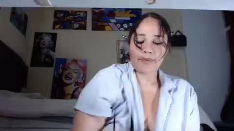 Snapshot of gensesisex chatting on February 20, 12:40 am gensesisex online show from February 20, 12:40 am